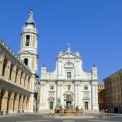 Loreto - piazza della Madonna met basiliek