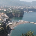 Amalfi kust - steile rotswanden rijzen uit zee